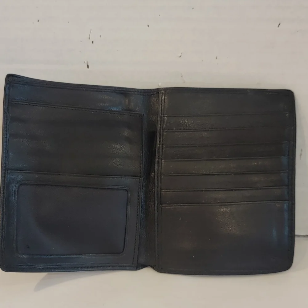 MEN'S TUMI BLACK LEATHER WALLET